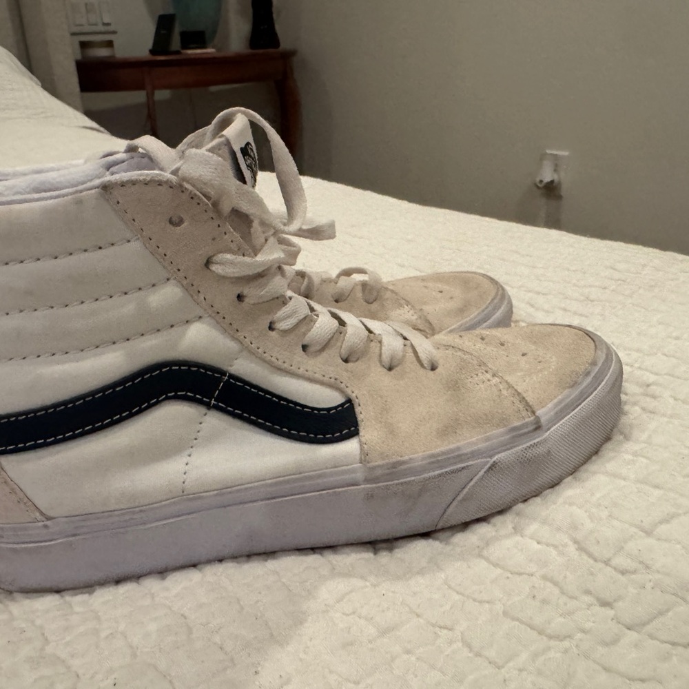 Vans Men's White and Navy High-Top Sneakers